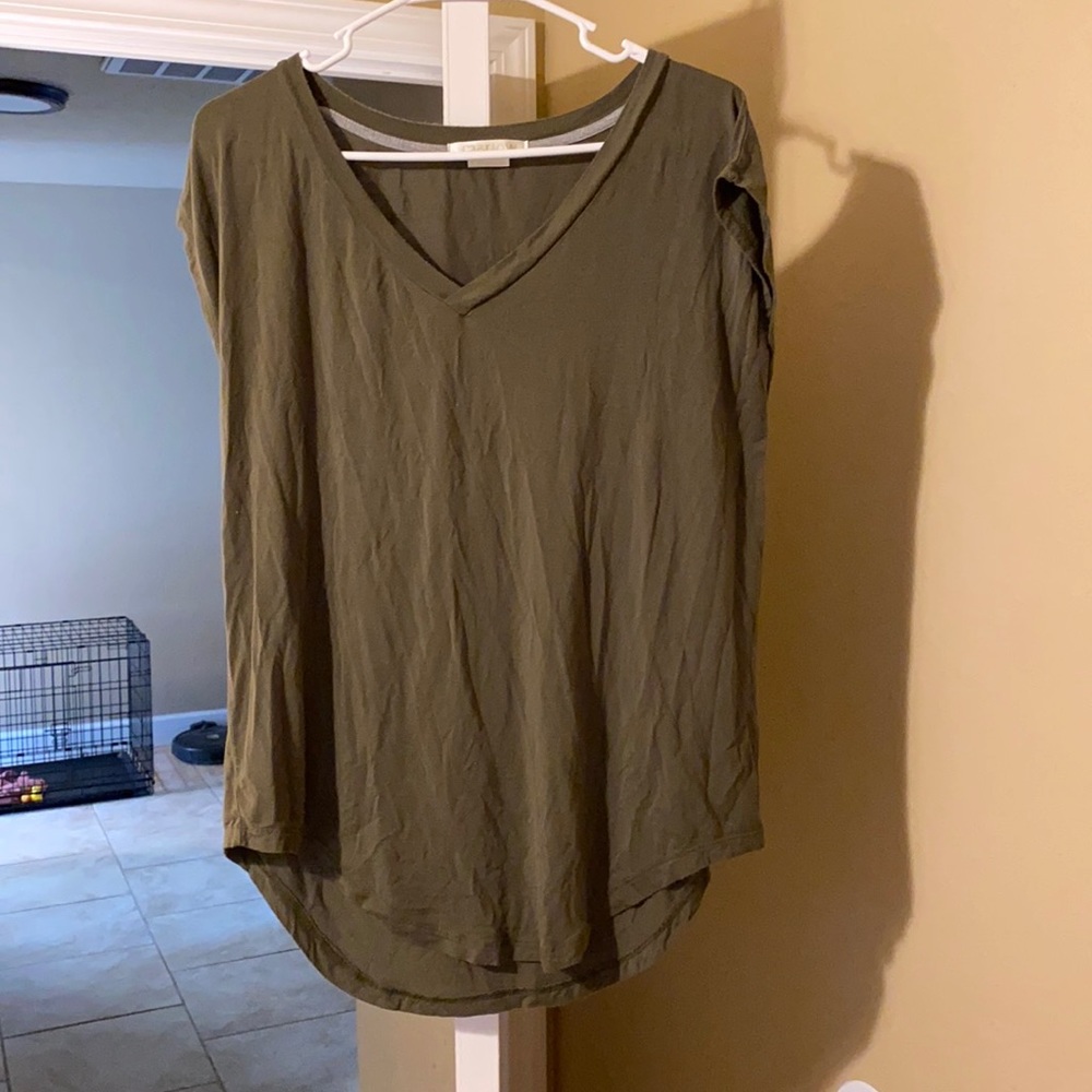 Marlow V-neck tee